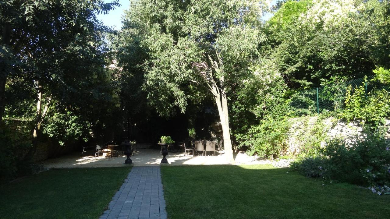 Chambre Cote Jardin Nimes Ngoại thất bức ảnh
